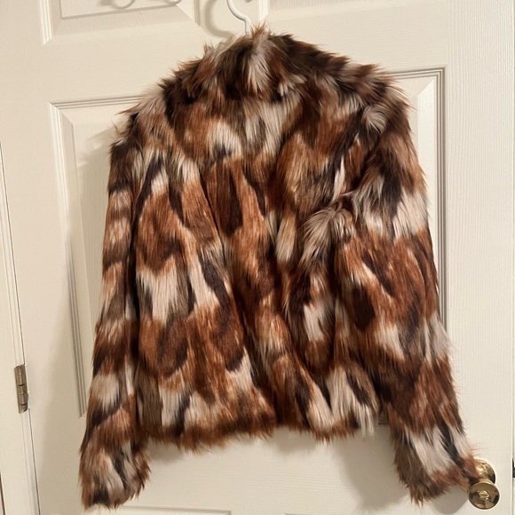 Fashion Nova Faux Fur Coat (like-new) - Picture 3 of 3